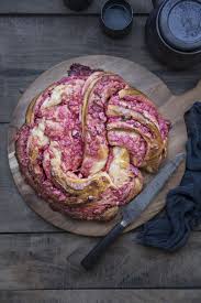 Brioche Feuilletee A La Praline Stephatable En 2020 Brioche Feuilletee Brioche Feuillete