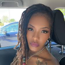 Who wants to be a "lemon"? Kandi challenges Mama Joyce about whether or not  being a lemon is a good thing. Catch up with the 'Wives by watching last  night's #RHOA On