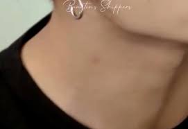 Mar 07, 2019 · how to hide a hickey with makeup. Jungkook Was Hiding A Hickey V K O O K Amino