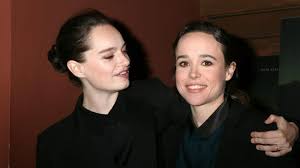 Elliot page (formerly ellen page; Coming Out Ellen Page Heisst Jetzt Elliot Page Ehefrau Emma Zeigt Sich Stolz Stern De