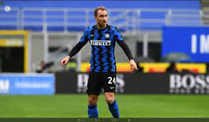Eriksen, 29, fell to the turf towards the end of the first half in denmark's opening euro 2020 game against finland at copenhagen's. Christian Eriksen Ungkap Momen Kebangkitannya Di Inter Milan