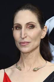 Bonnie Aarons's Instagram, Twitter & Facebook