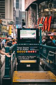 The Ultimate Easy Guide To Moving Out Of Nyc 5 Simple Steps Passport Voyager In 2020 New York Pictures New York City Pictures New York City Travel