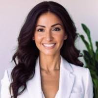 Ashley Maze's Instagram, Twitter & Facebook