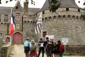 Later, the lords of pontevès progressively developed the site. Patrimoine Le Chateau De Pontivy Se Visite Deux Fois Par Jour Pendant Les Vacances Pontivy Journal