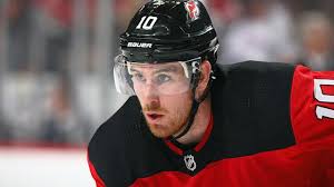 Former boston bruins forward jimmy hayes was found dead in his milton, mass., home monday morning, a spokesperson for the norfolk county district attorney's office told wbz's chris fama. Jultspdwaffu1m