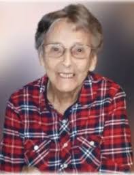 Sarah Anna's Instagram, Twitter & Facebook