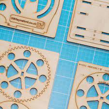 ソーラーパワーで動くビー玉パワーマシーン マーブルマシーン のご紹介です マーブルマシーンはソーラーパワーで動くエンターテイメントキット プリント基板がソーラーセルからエネルギーを受けパルスを発生しホイールを回してビー玉がスパイラル落下 太陽光下では
