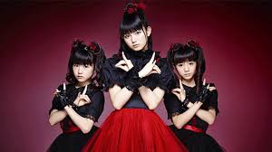 It consists of sumetal (nakamoto suzuka) and moametal (kikuchi moa), backed by session musicians known as kamiband. Babymetal Announces Spring 2018 Tour Dates Mxdwn Music