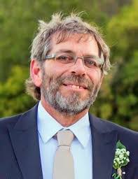 Vera Hale's Instagram, Twitter & Facebook