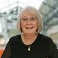 Margaret Linn's Instagram, Twitter & Facebook