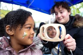 📢 Bright Start featured in the Guardian! 👨‍👩‍👧‍👦 We were so pleased to  read praise in The Guardian from local parent and columnist Rhiannon Lucy  Cosslett for our Bright Start Services, which