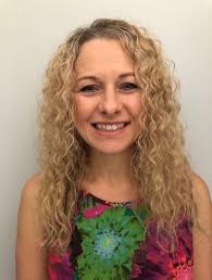 Amanda Humphries's Instagram, Twitter & Facebook