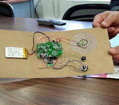 The radio is given out for free at different community courses offering training in the prevention of emergencies, organised by onemi through their cert department and held La Increible Radio De Carton Para Emergencias Disenada Por Onemi Chile La Galena Del Sur