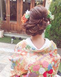 うなじスッキリ お団子を横にずらした サイドシニヨン の和装ヘア特集 marry マリー 成人式 ヘアスタイル シニヨン 成人式 ヘアアレンジ 色打掛 髪型 アップ