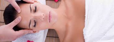 We asked our local english speaking community which barbershops and hair salons offered the best services and spoke english. Diamond Beauty Salon Dusseldorf Permanent Make Up Warmwachs Visage