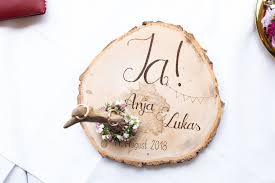 Ringkissen Holzscheibe Als Ringplatte Hochzeit Standesamtliche Hochzeit Ringkissen