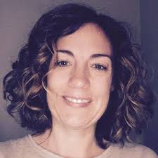 Lisa Wojtowicz's Instagram, Twitter & Facebook