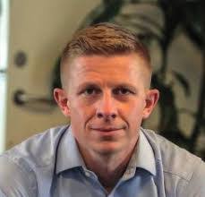 Mohammad Kiani's Instagram, Twitter & Facebook