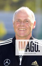 DFB Damen Nationalmannschaft Deutschland Mannschaftsarzt Dr. Norbert Stein  o0 Arzt