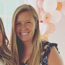 Candace Holbrook's Instagram, Twitter & Facebook