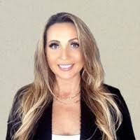 Elisha Rogers's Instagram, Twitter & Facebook