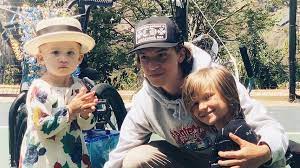 Influencer kate hudson revealed her daughter eliza, two, died on father's day in a sad instagram post after her aggressive cancer. Alle Drei Vereint Kate Hudson Teilt Foto Von Ihren Kindern Promiflash De