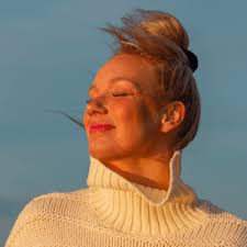 Vælsigna tú dag yvir fjørðin