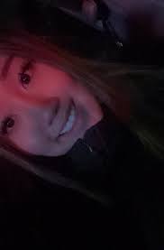 Hey everyone, We are Emily and Joey (23 & 22 yo), two medical students from  Germany who are going to Yale for a postgrad lab project in Interventional  Radiology/Oncology. We are searching