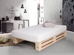 Matratzen mit 190, 210 oder 220 zentimeter länge werden aber auch produziert, um jedem benutzer einen idealen schlaf zu ermöglichen. Palettenbett 190x200 Matratzen Kaufen Com