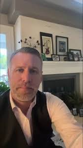 Brian Ardis's Instagram, Twitter & Facebook