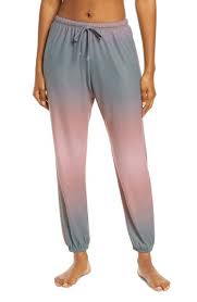 Shop Onzie Weekend Sweatpants In Beach Balm