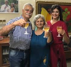 Find pooja batra news headlines, photos, videos, comments, blog posts and opinion at the indian express. Pooja Batra Age Husband Wiki Bio Family Wedding Child Caste