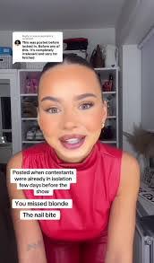 Lacey Connell's Instagram, Twitter & Facebook