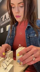 Just Another Day @Kay💎!! Come see me for ya jewelry needs 💁🏻‍♀️  #KayEmployee #kayjewelers #storemanager #openwithme #tangeroutlets  #houstontx #texas #anotherday #diamondgirl