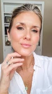 Tabitha Lindsay's Instagram, Twitter & Facebook