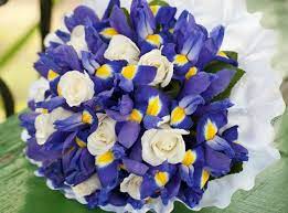 Fiveseasonstuff 6 long stems iris real touch artificial flower bouquet floral arrangement 23.6'' (dark purple) fiveseasonstuff. Italian Language Choosing The Right Flowers For Your Wedding In Italy Italy Magazine