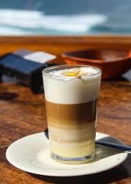 Barraquito Canarian Coffee Sweet Condensed Milk Licor 43 Rum Coffee Milk Froth Cinnamon Lemon Zest I Need One Right Now Kofe Napitki Chaj