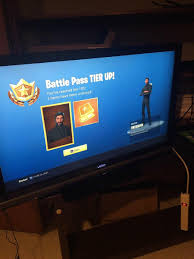 El skin john wick, personaje interpretado por keanu reeves, vuelve a la tienda diaria de fortnite battle royale por tiempo limitado. Stranger Helps A Fortnite Player Get The John Wick Skin At The Last Second As He Was Recovering From A Concussion Dexerto