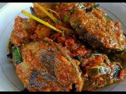 Cara membuat dan resep dari pangek ikan ini juga mudah. Resep Rica Rica Ikan Tongkol Super Enak Dan Praktis Youtube