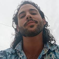 Dorian Diaz's Instagram, Twitter & Facebook