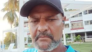 Un árbitro cubano de béisbol se retira por los bajos salarios: 'No soy  esclavo de nadie'