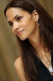 HALLE BERRY STYLE . ELEGANT