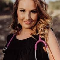 Stephanie Geer's Instagram, Twitter & Facebook