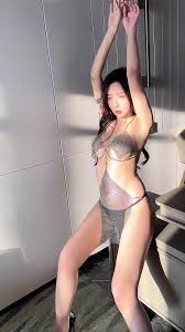 王馨瑶Yanni 内购星光璀璨情趣- EPORNER