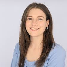 Madeline Cullen's Instagram, Twitter & Facebook