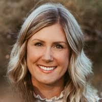 Amy Bourg's Instagram, Twitter & Facebook