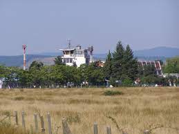 Airport information including flight arrivals, flight departures, instrument approach procedures, weather, location, runways. Flughafen Baia Mare Wikipedia