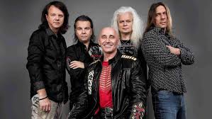 Stream tracks and playlists from pataky attila on your desktop. Megerkezett A Koronavirus Tesztem Pozitiv Pataky Attila Utan Az Edda Masik Tagja Is Korhazban Van Budapestkornyeke Hu