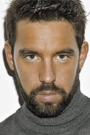 ¿qué pasa entre el chico del momento y laurita fernández? Agustin Sierra Trakt Tv